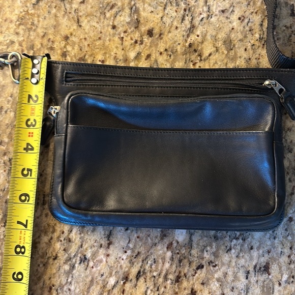 COACH Vintage Travel Zip Waist Pack Belt Bag Crossbody Black Glovetanned Leather - Picture 13 of 13